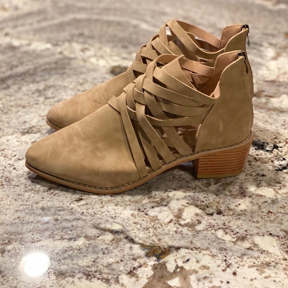 Light brown booties - Picture 2 of 4